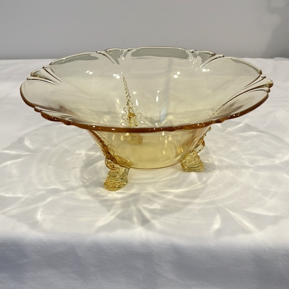 Heisey Vintage Empress “sahara Yellow”, 3 Dolphin Footed, Flared Bowl.